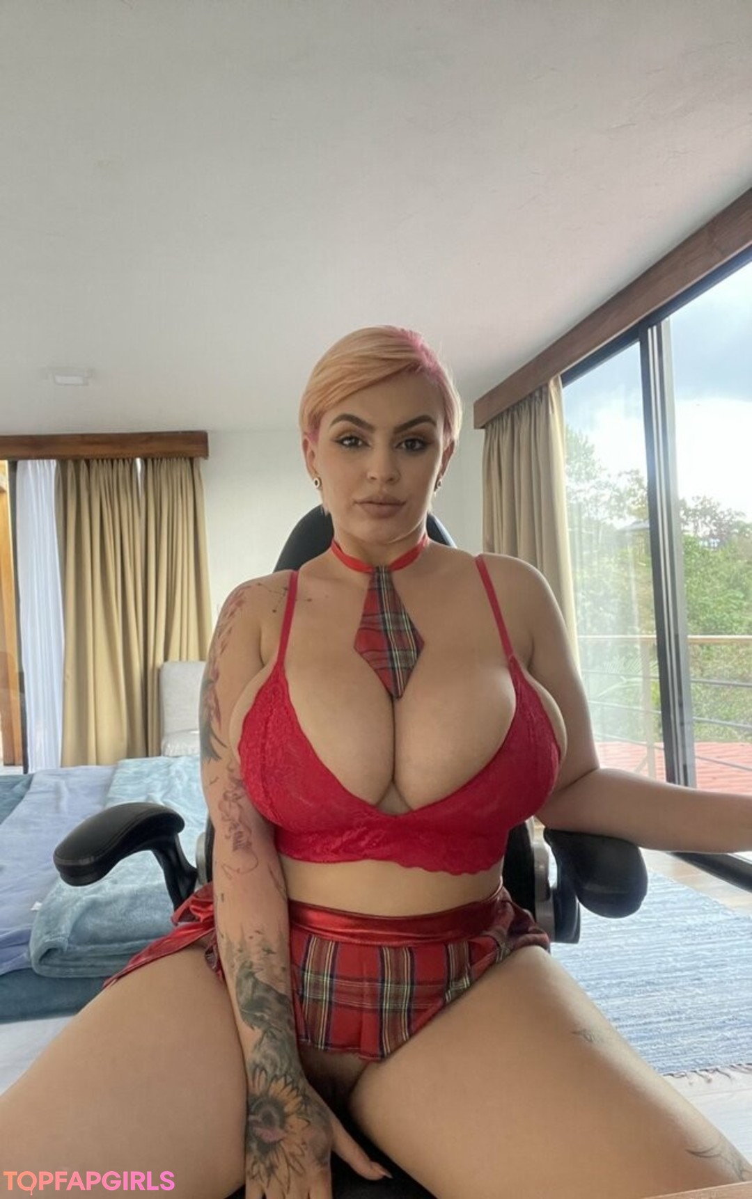 Naakte gelekte OnlyFans-foto van Amaretto Hammer #270