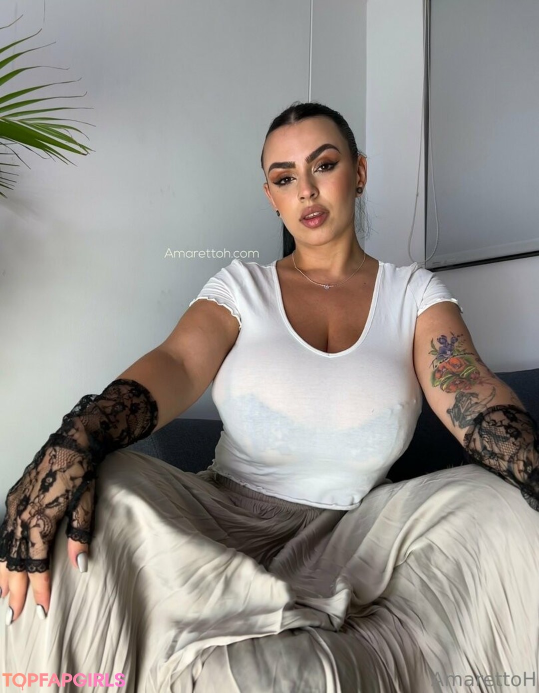 Naakte gelekte OnlyFans-foto van Amaretto Hammer #998