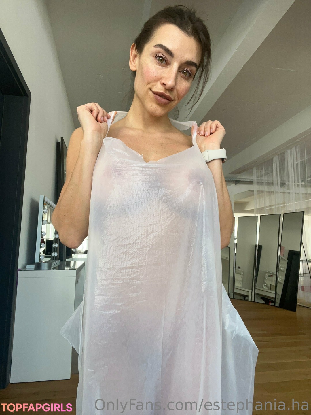 Naakte gelekte OnlyFans-foto van Steffi Haderlein #581