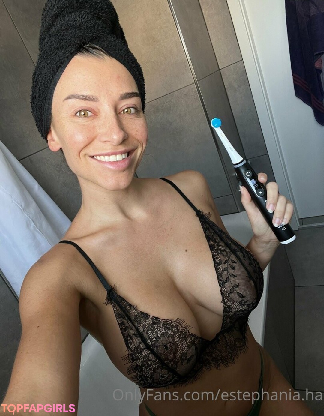 Naakte gelekte OnlyFans-foto van Steffi Haderlein #4450