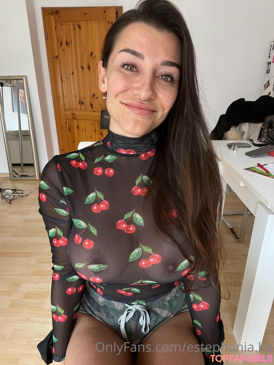 Naakte gelekte OnlyFans-foto van Steffi Haderlein #2909