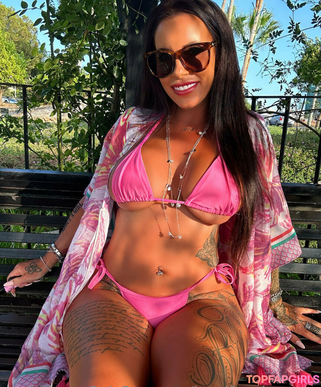 Naakte gelekte OnlyFans-foto van Jennifer Thomson #555