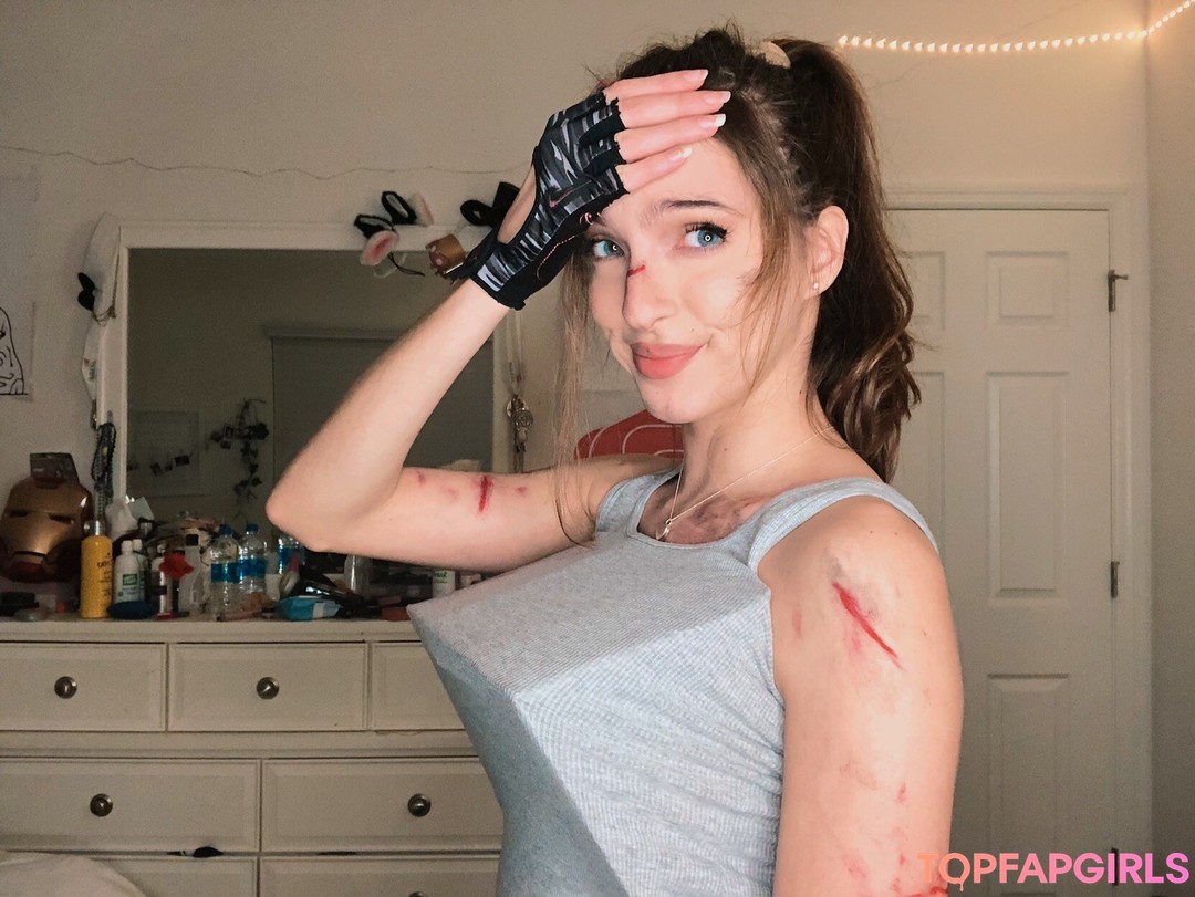 Naakte gelekte OnlyFans-foto van Bri #1051