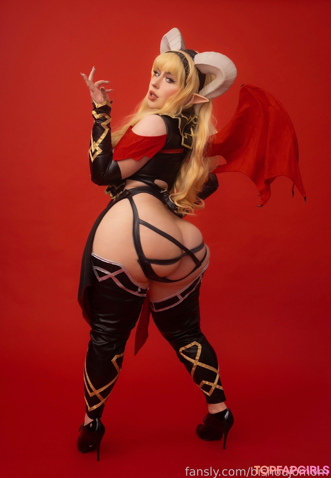 Naakte gelekte OnlyFans-foto van Bishoujo Mom #1210