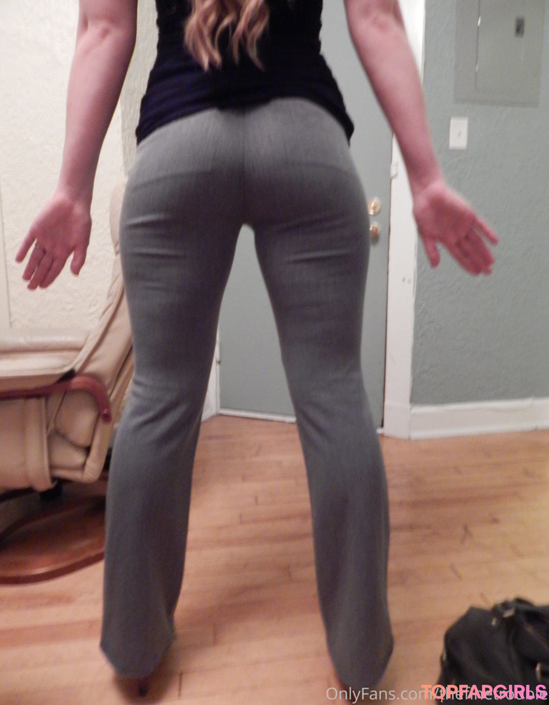 Naakte gelekte OnlyFans-foto van Thefinetrouble #199