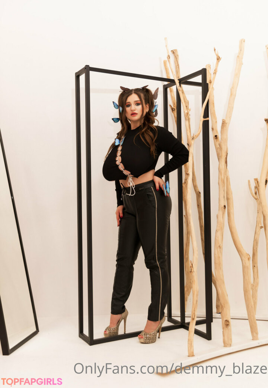 Naakte gelekte OnlyFans-foto van Demmy Blaze #1986