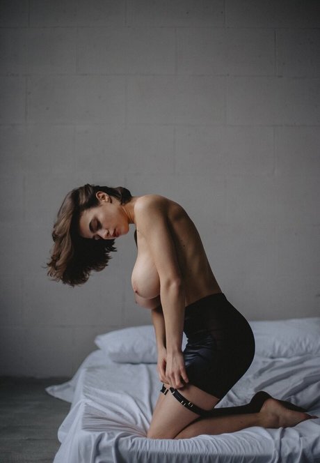 Naakte gelekte OnlyFans-foto van Solomia Maievska