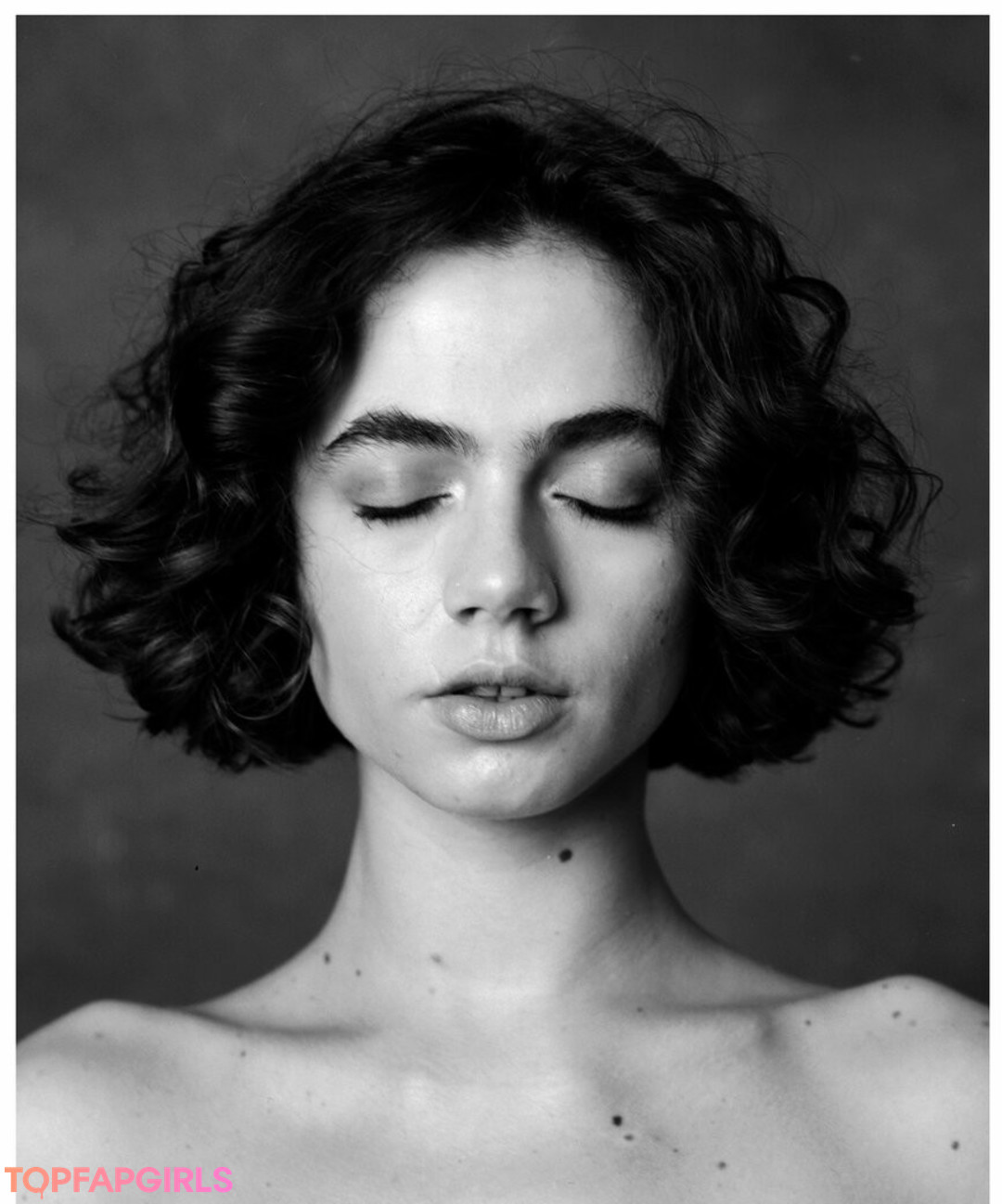 Naakte gelekte OnlyFans-foto van Solomia Maievska #1378