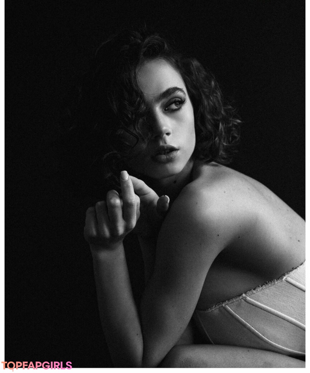 Naakte gelekte OnlyFans-foto van Solomia Maievska #1422