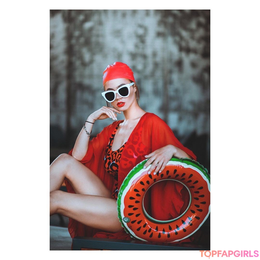 Naakte gelekte OnlyFans-foto van Solomia Maievska #1911