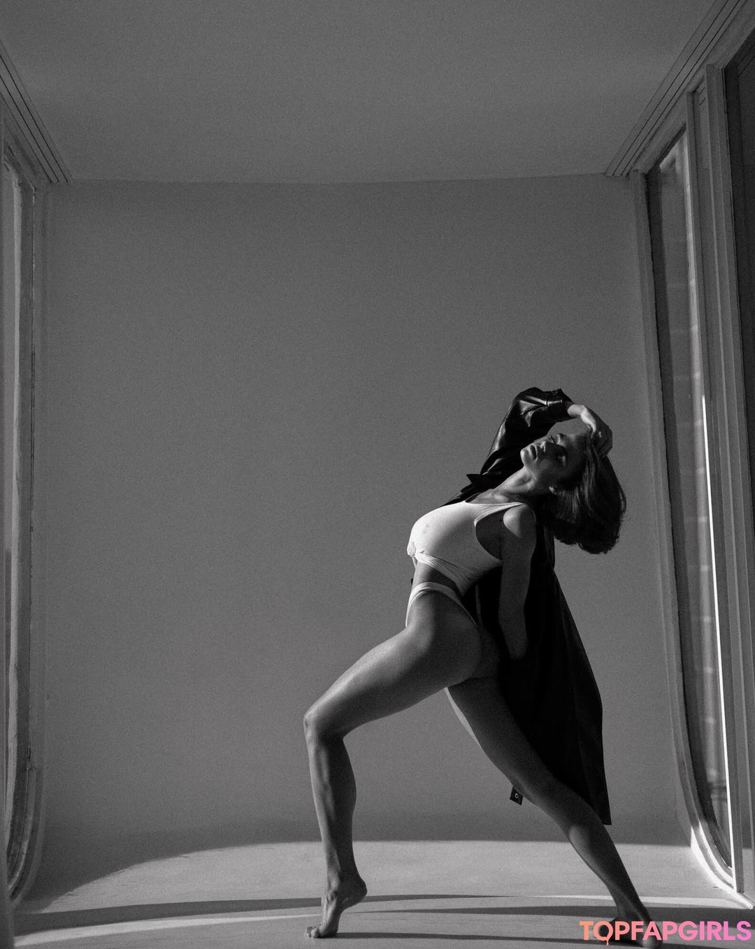 Naakte gelekte OnlyFans-foto van Solomia Maievska #1924