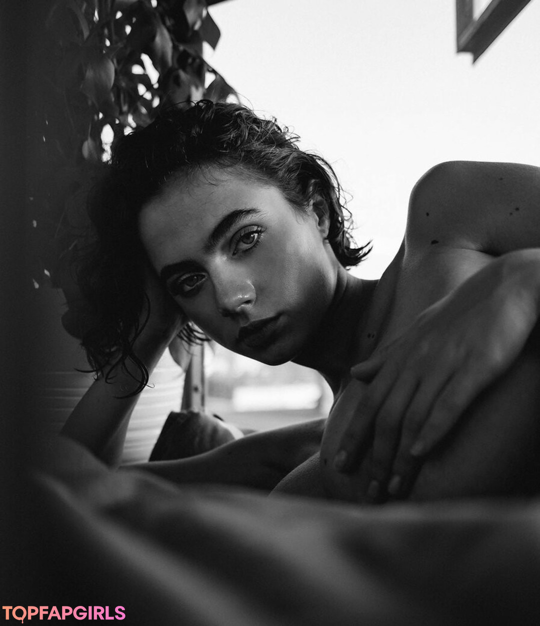 Naakte gelekte OnlyFans-foto van Solomia Maievska #910