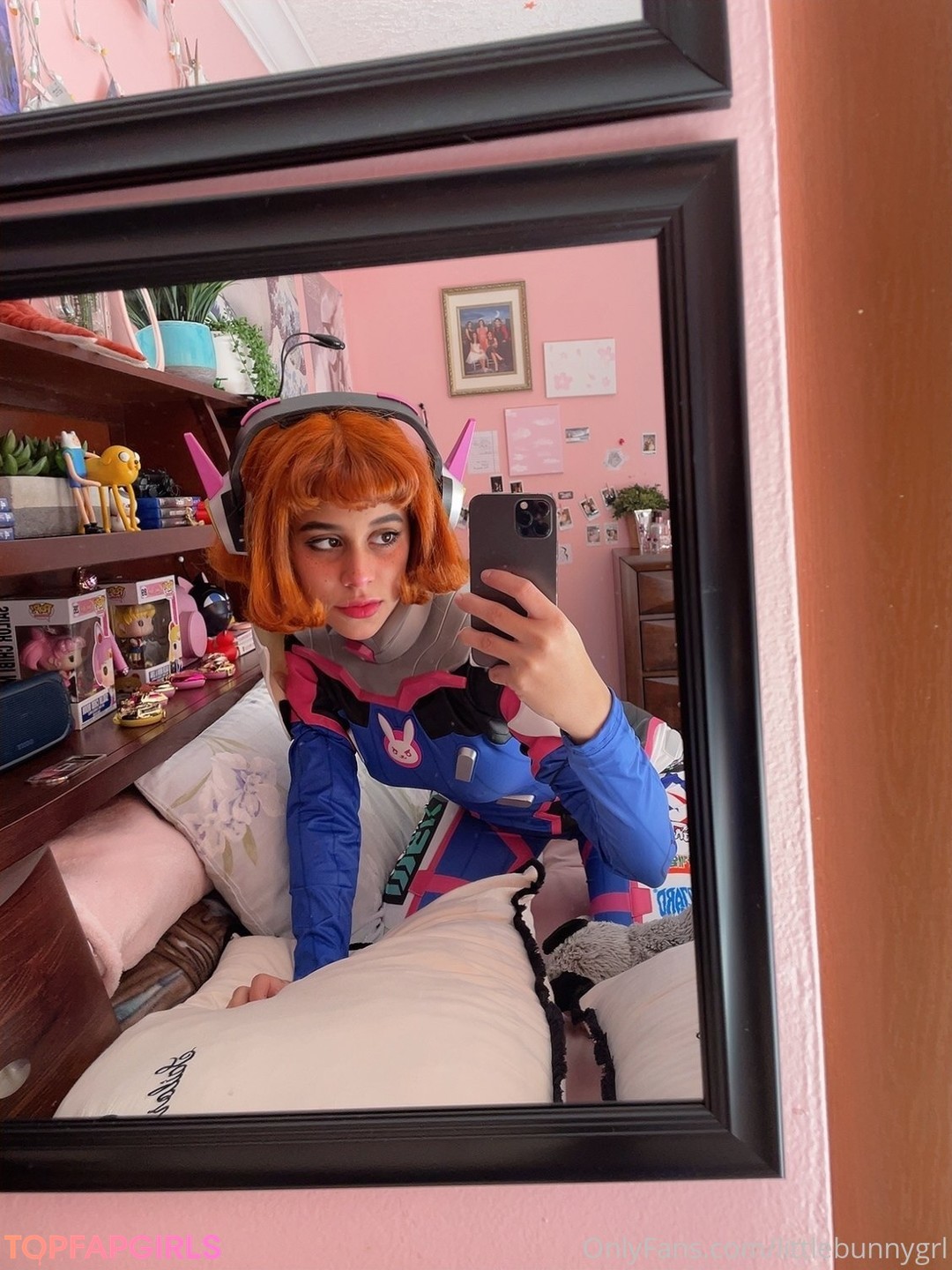 Naakte gelekte OnlyFans-foto van Little Bunny #197