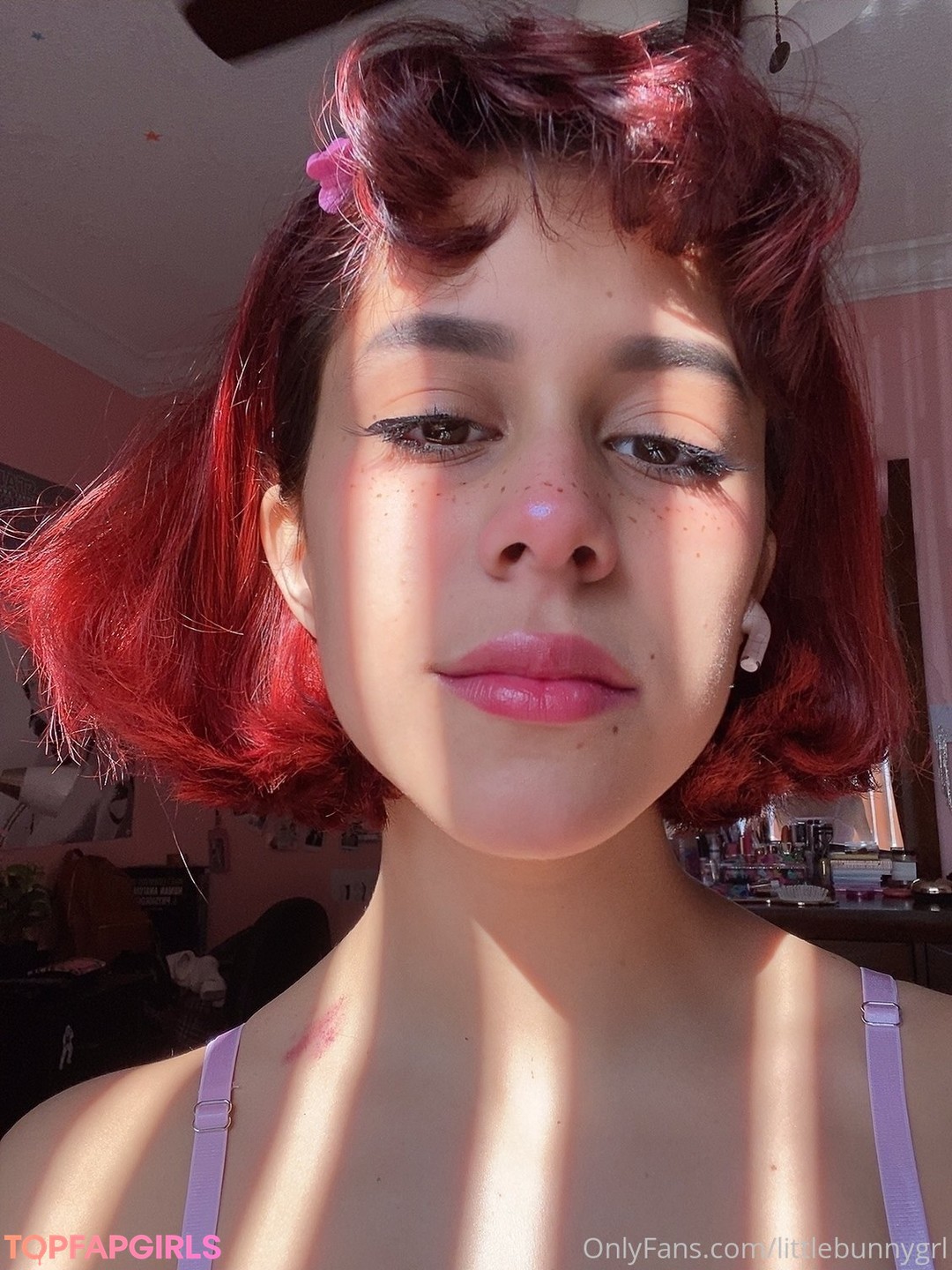 Naakte gelekte OnlyFans-foto van Little Bunny #248