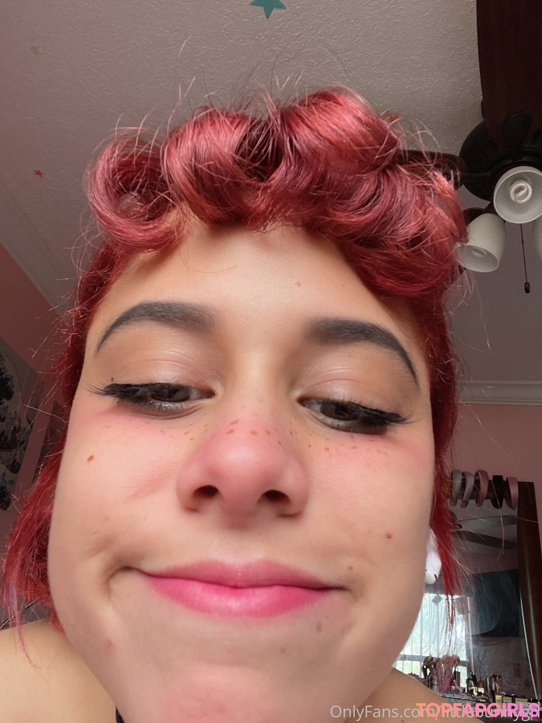 Naakte gelekte OnlyFans-foto van Little Bunny #84