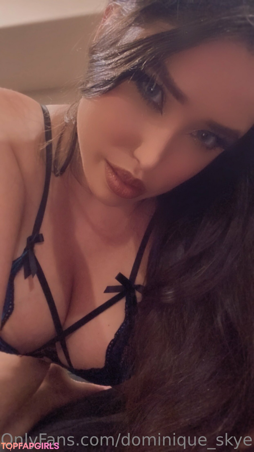 Naakte gelekte OnlyFans-foto van Dominique Skye #89