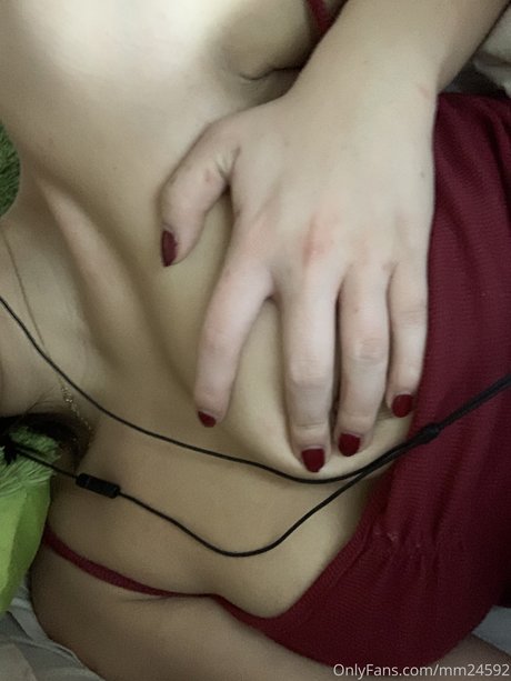 Naakte gelekte OnlyFans-foto van Muscle Mochi