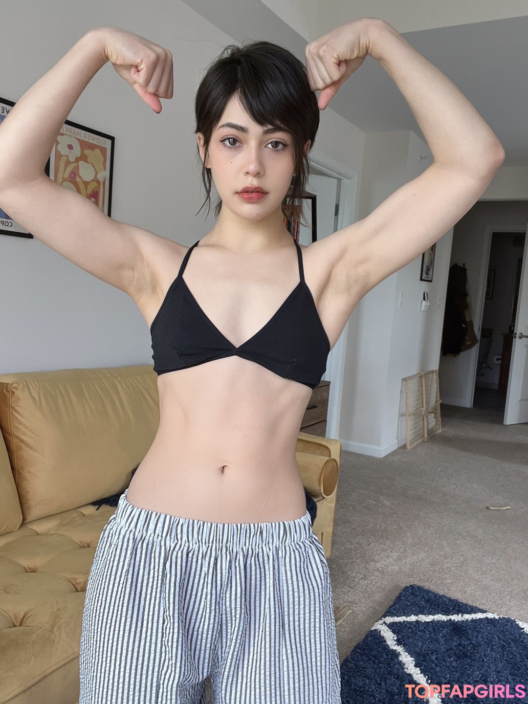 Naakte gelekte OnlyFans-foto van Betas Inferno #425
