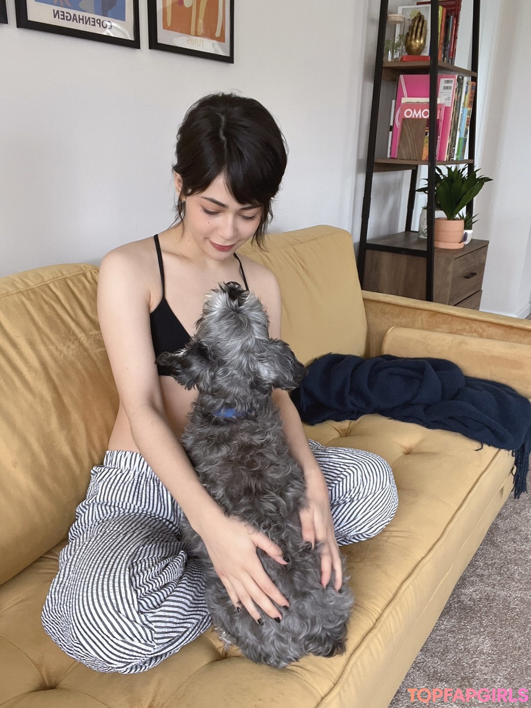 Naakte gelekte OnlyFans-foto van Betas Inferno #428