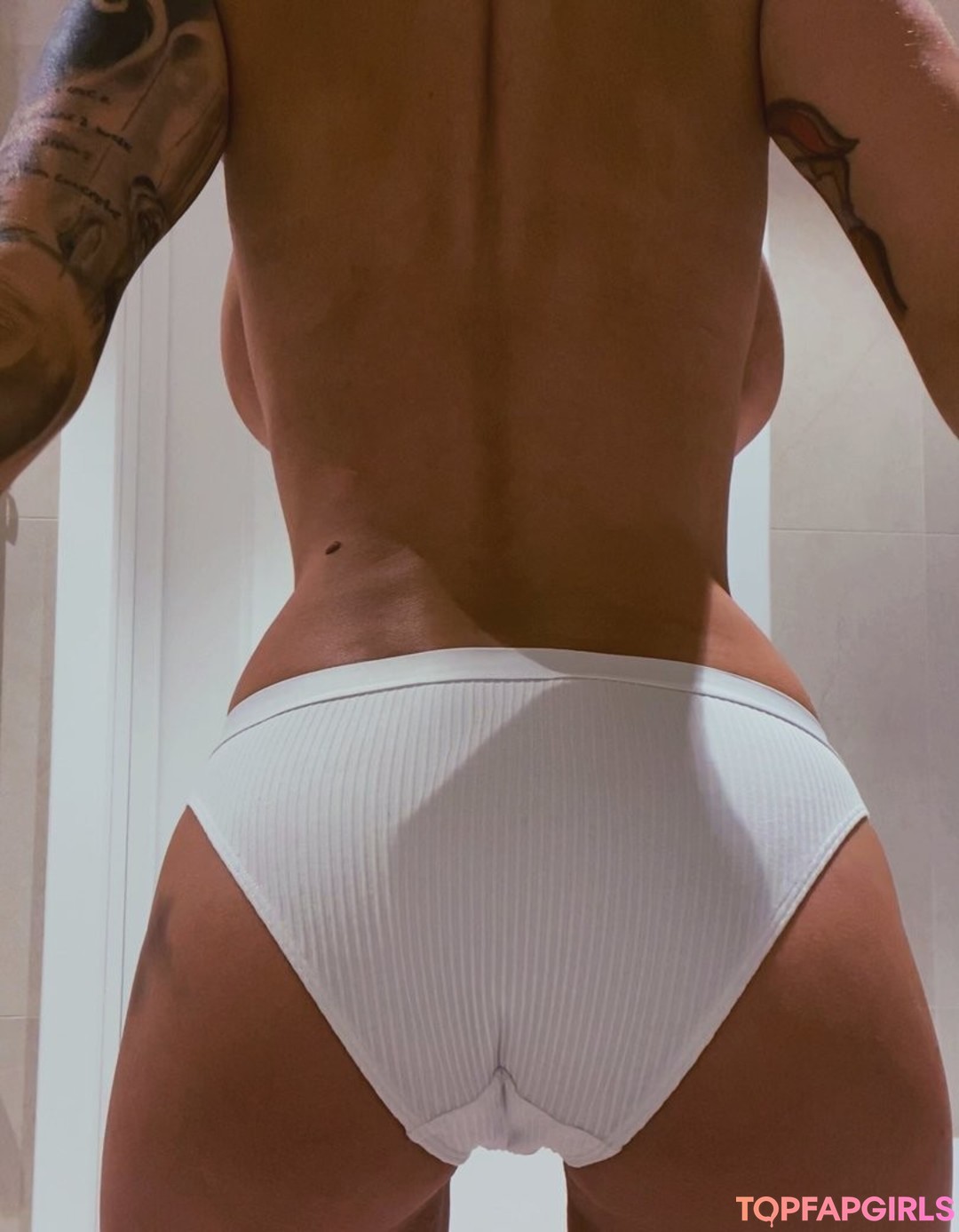 Naakte gelekte OnlyFans-foto van Murka #201