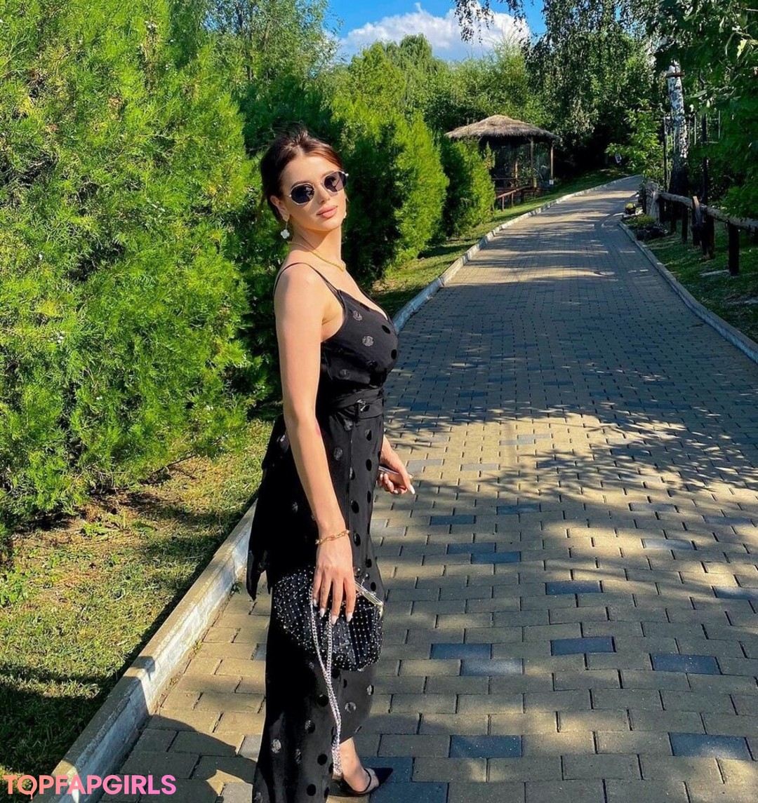 Naakte gelekte OnlyFans-foto van Murka #385