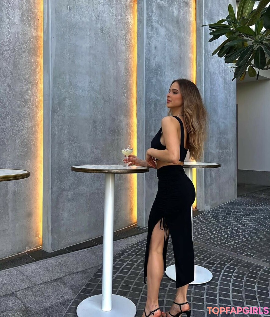 Naakte gelekte OnlyFans-foto van Katya Samilova #141