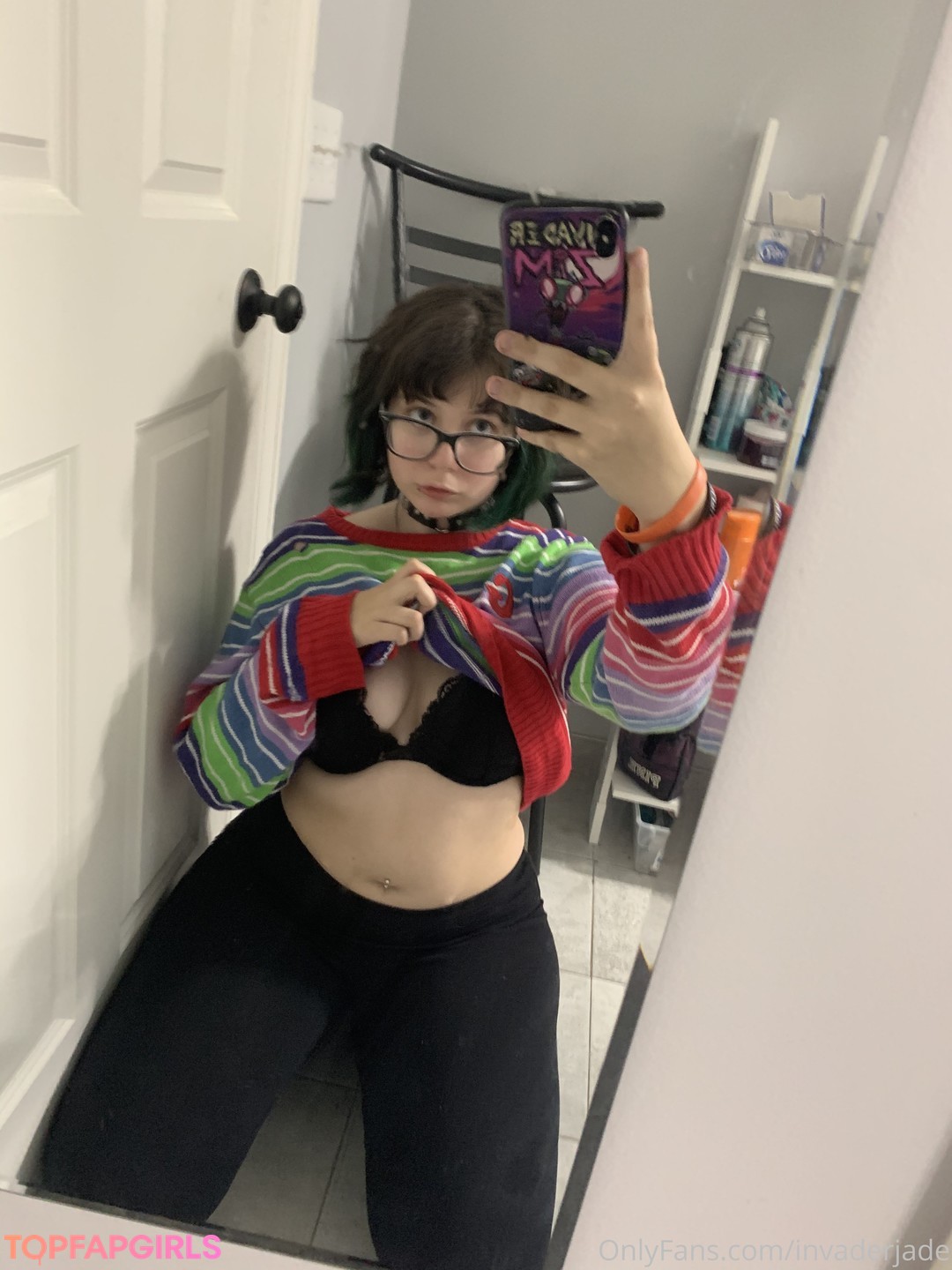 Naakte gelekte OnlyFans-foto van Invader Jade #392