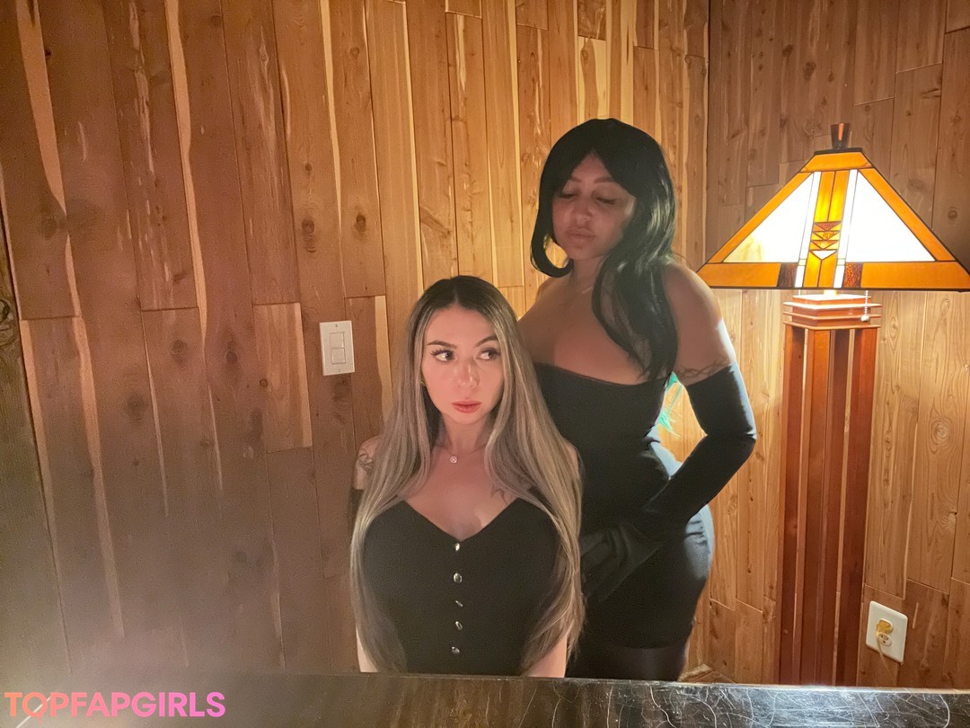 Naakte gelekte OnlyFans-foto van Emily Cheree #247