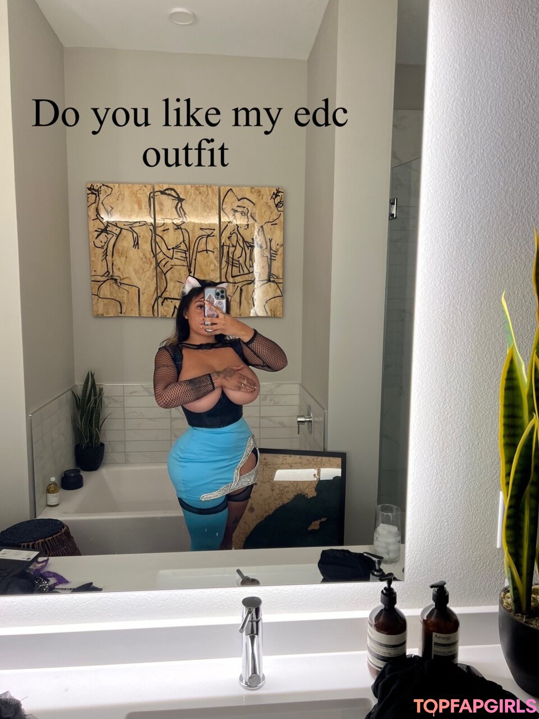Naakte gelekte OnlyFans-foto van Emily Cheree #323
