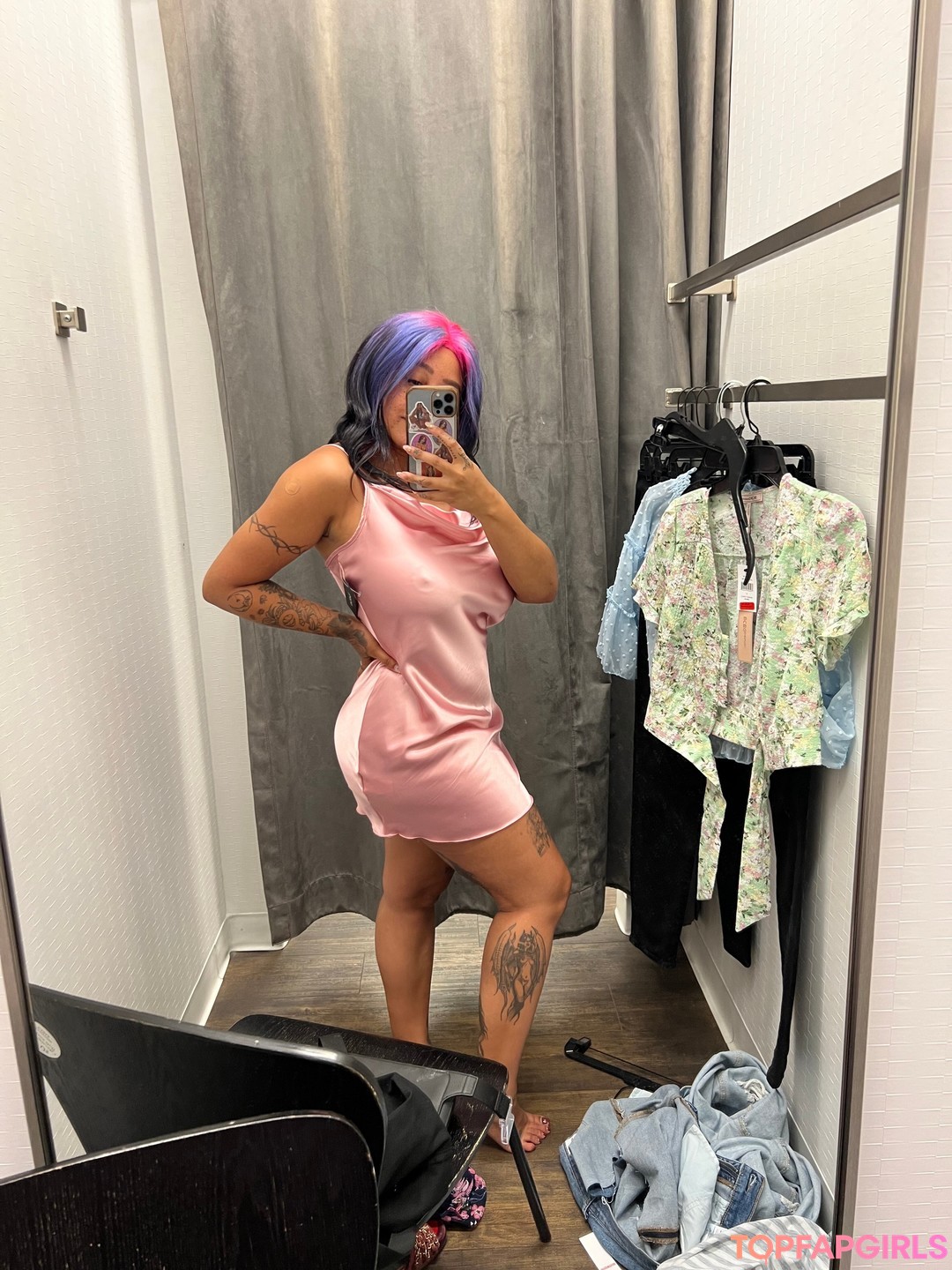 Naakte gelekte OnlyFans-foto van Emily Cheree #61