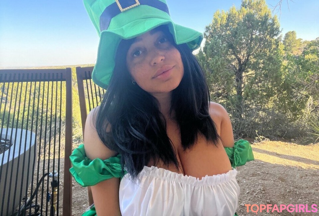 Naakte gelekte OnlyFans-foto van Emily Cheree #822