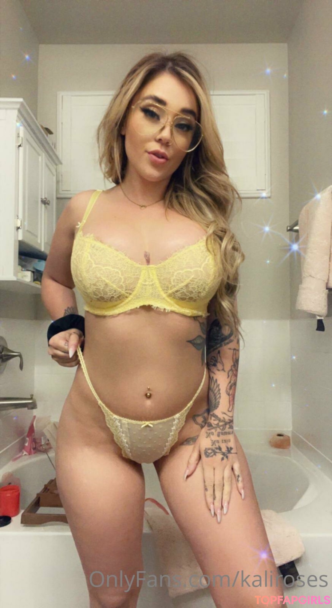 Naakte gelekte OnlyFans-foto van Kali Roses #165