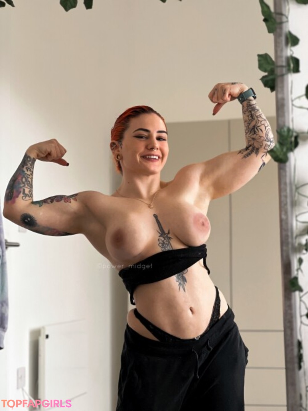 Naakte gelekte OnlyFans-foto van Peta Lloyd #287