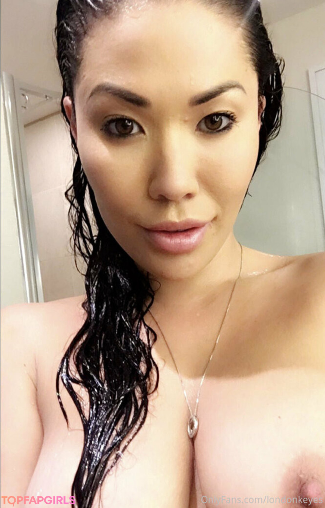 Naakte gelekte OnlyFans-foto van London Keyes #188