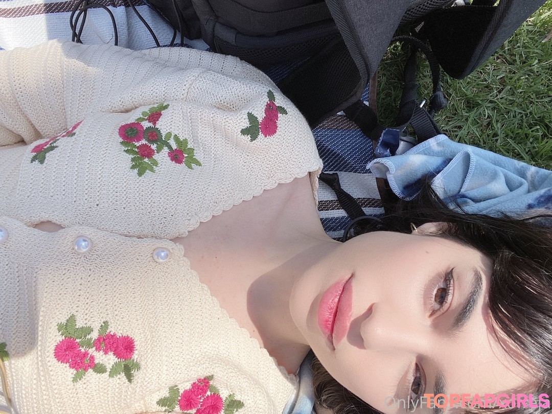 Naakte gelekte OnlyFans-foto van Freja Noir #134