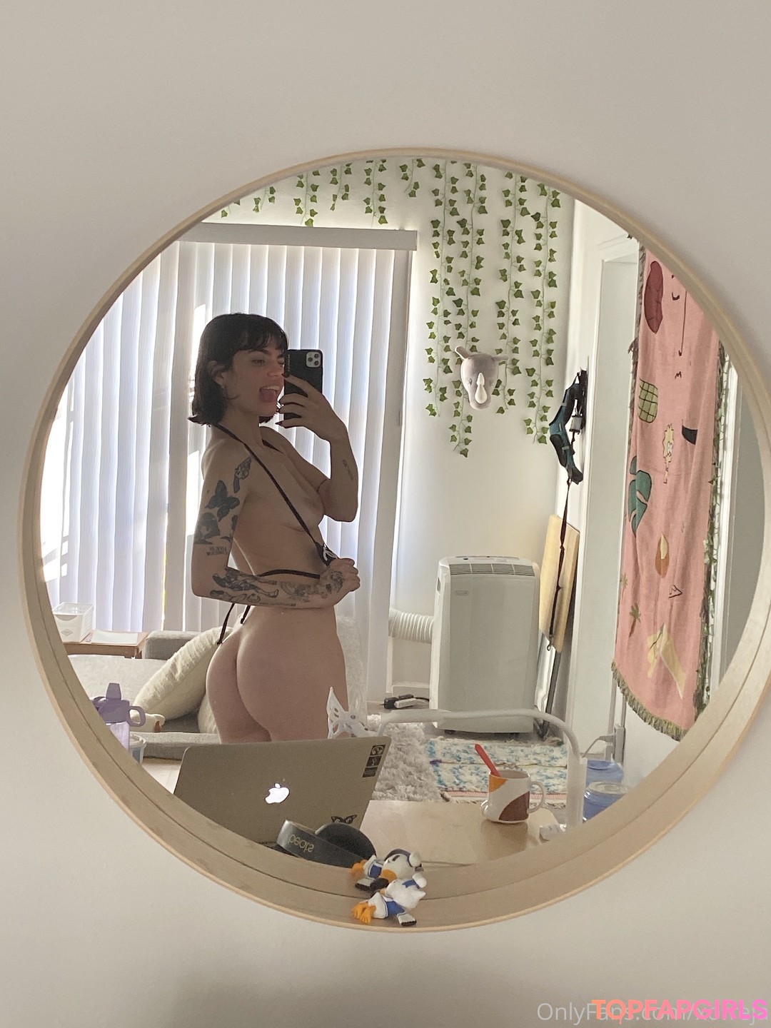 Naakte gelekte OnlyFans-foto van Freja Noir #428