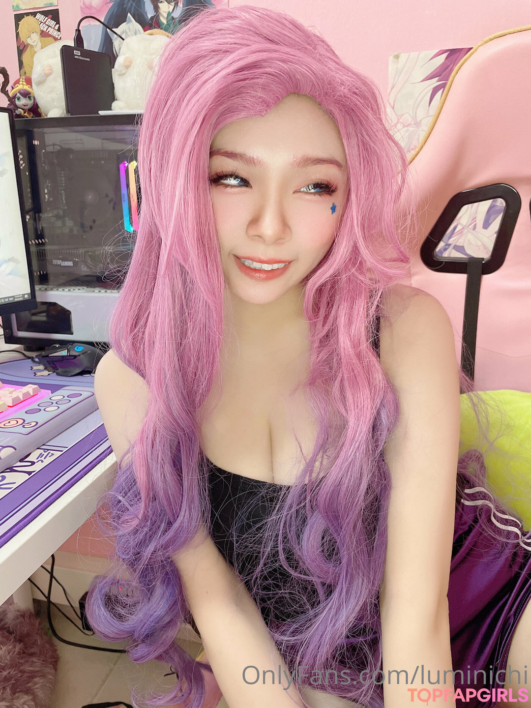 Naakte gelekte OnlyFans-foto van Luminichi #51