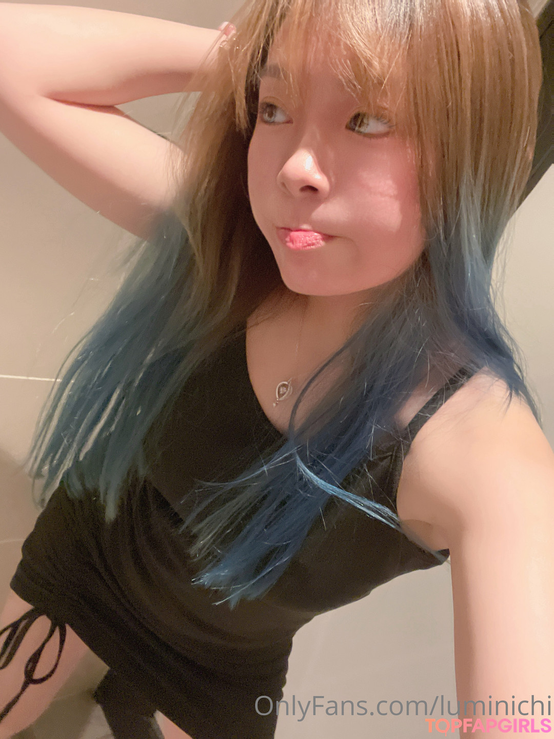 Naakte gelekte OnlyFans-foto van Luminichi #57