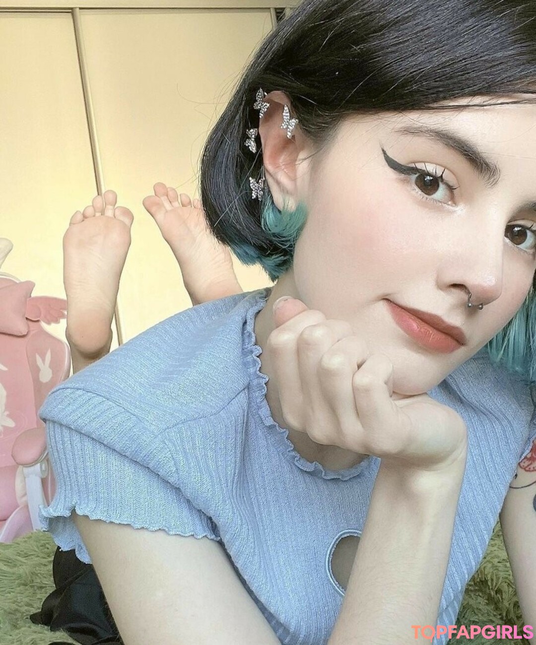 Naakte gelekte OnlyFans-foto van Loona #472