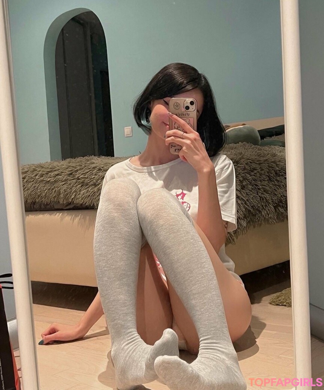 Naakte gelekte OnlyFans-foto van Loona #751