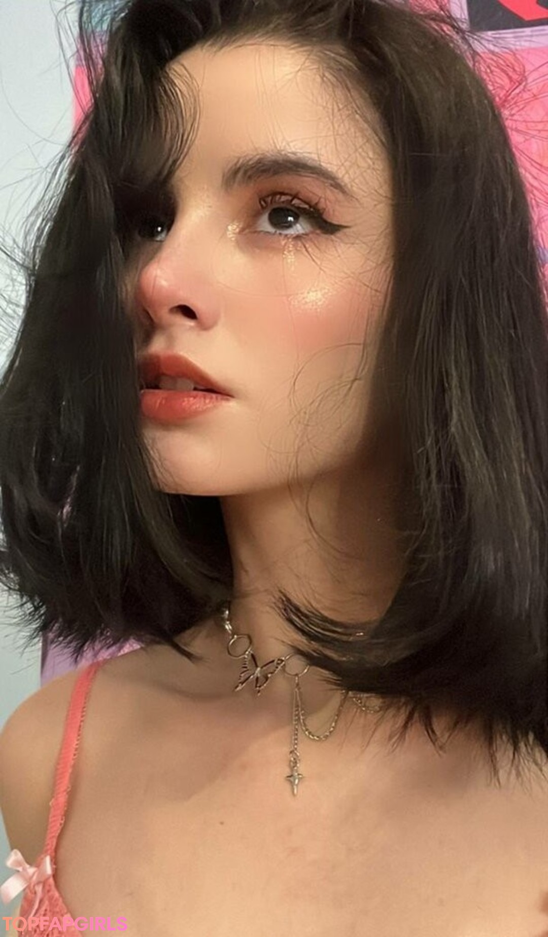 Naakte gelekte OnlyFans-foto van Loona #818