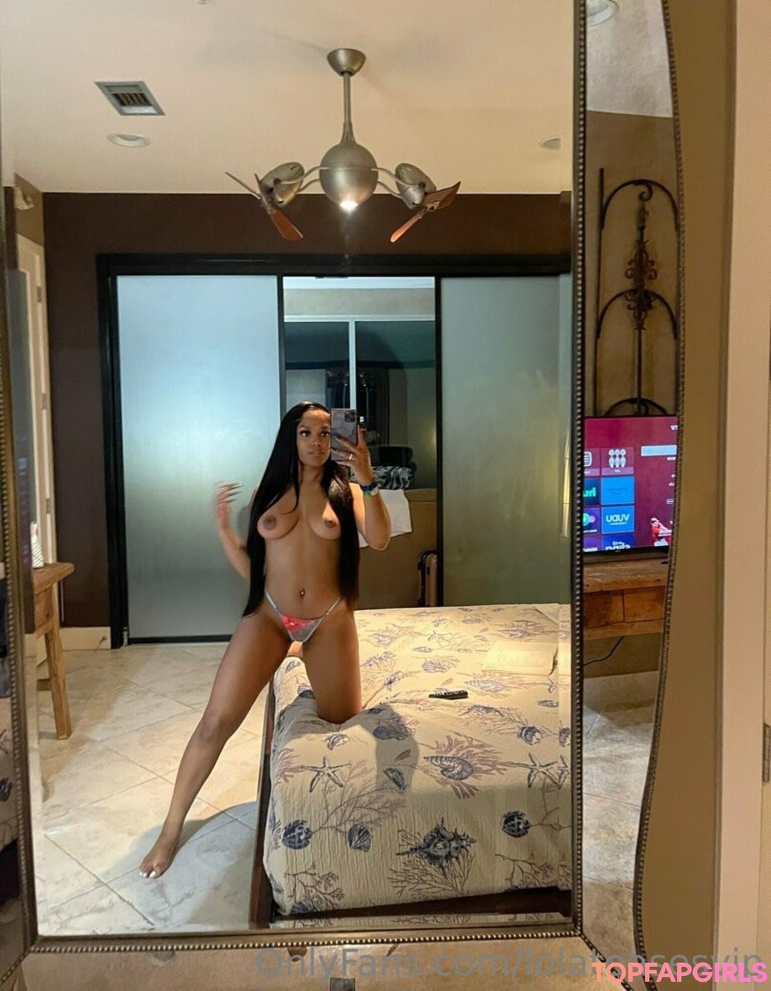 Naakte gelekte OnlyFans-foto van Lola Teases #109