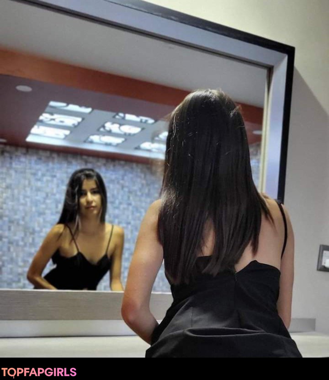 Naakte gelekte OnlyFans-foto van Karol Smith #107