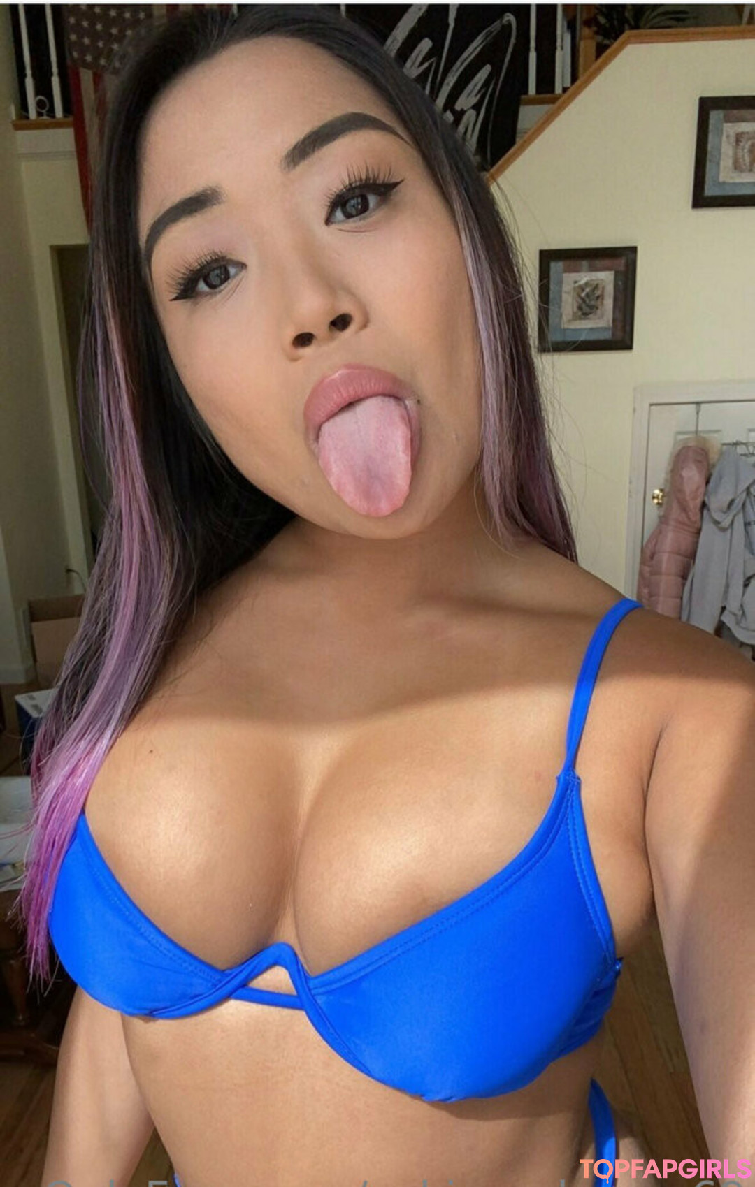 Naakte gelekte OnlyFans-foto van Suki #1231