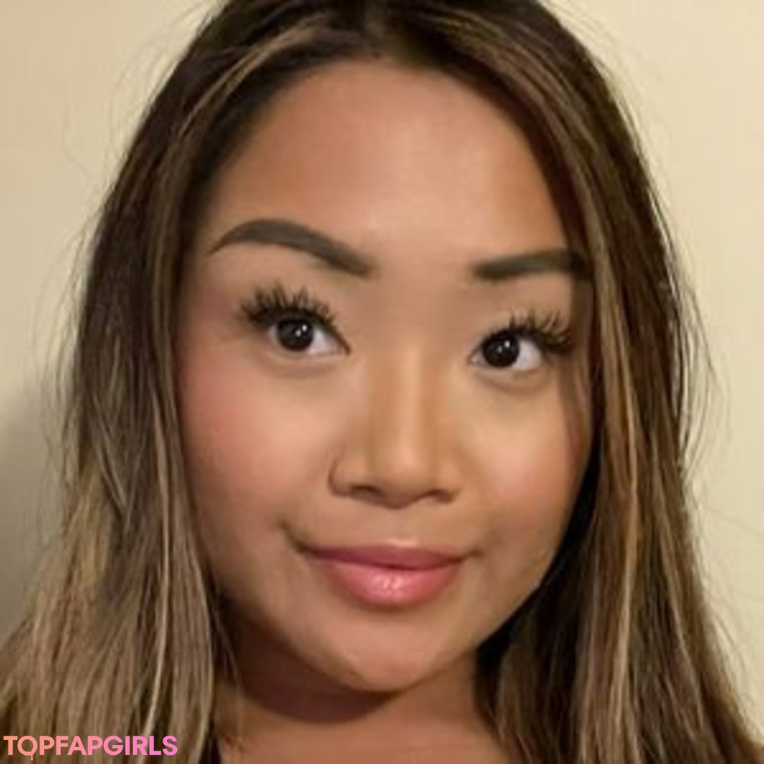 Naakte gelekte OnlyFans-foto van Suki #227