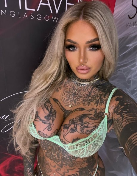 Naakte gelekte OnlyFans-foto van Callie