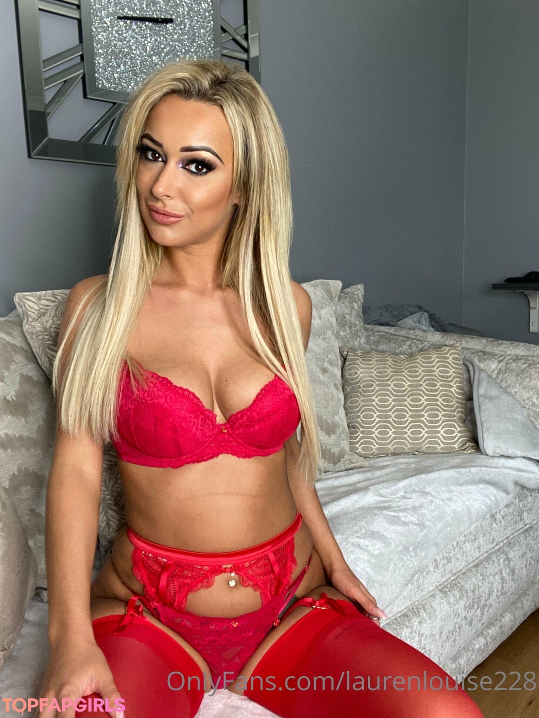 Naakte gelekte OnlyFans-foto van Lauren Louise #128