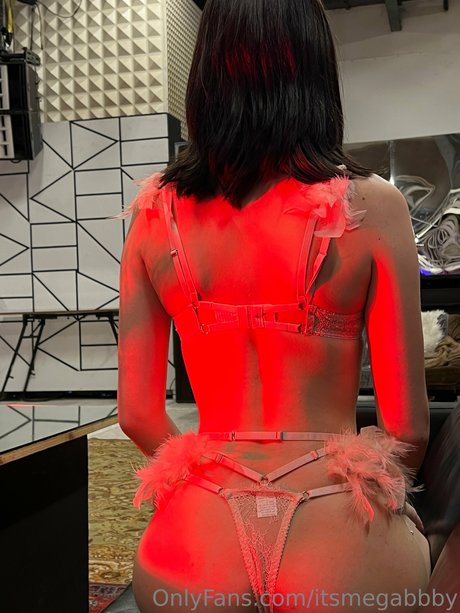 Naakte gelekte OnlyFans-foto van Itsmegabbby