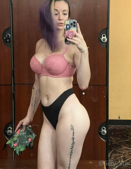 Naakte gelekte OnlyFans-foto van Silfystar