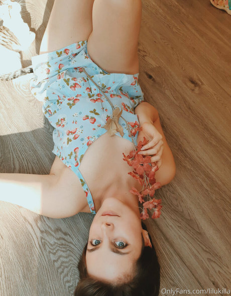 Naakte gelekte OnlyFans-foto van Lilukilla